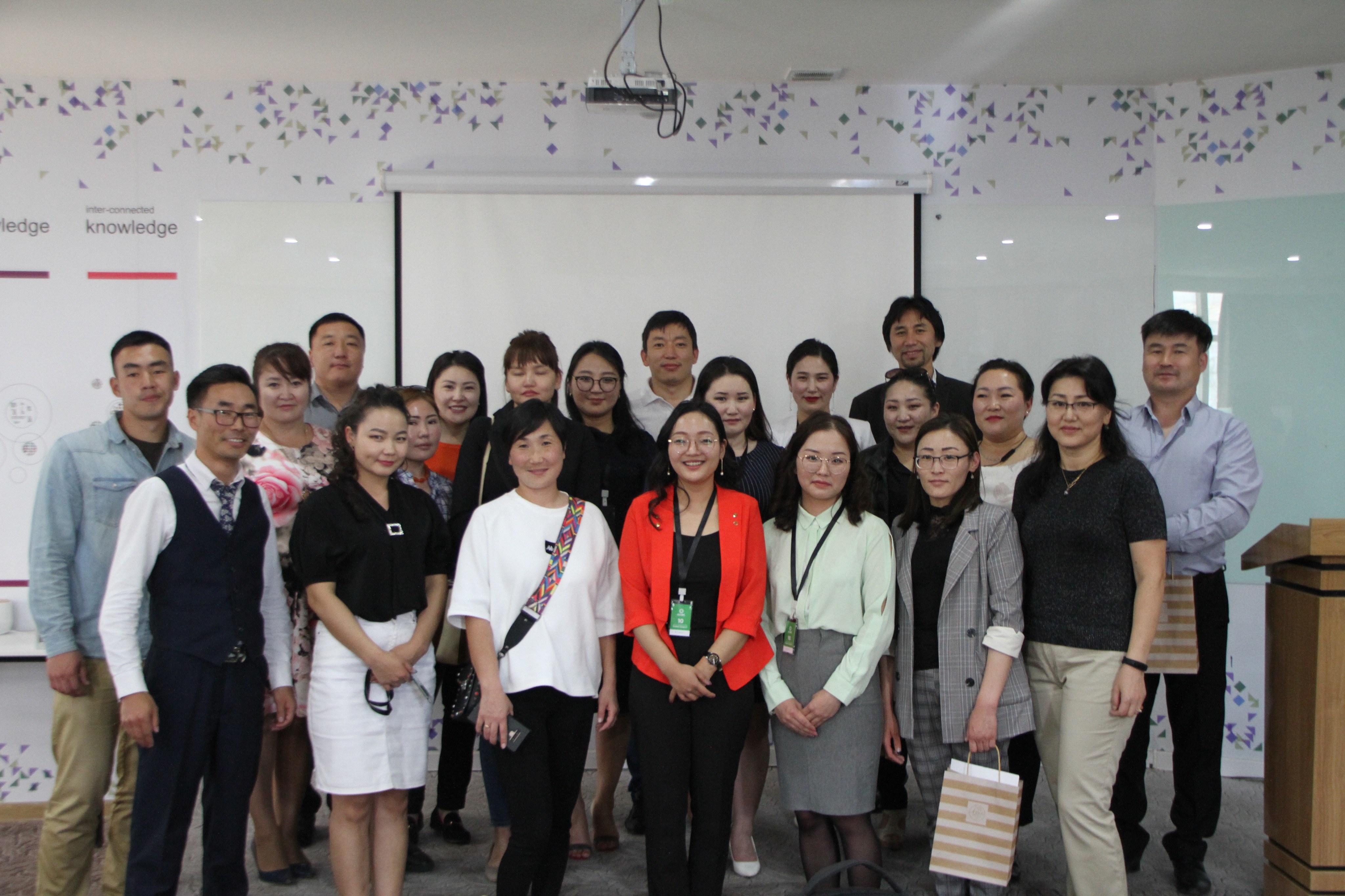 БИЗНЕС УУЛЗАЛТ-10 ЗОХИОН БАЙГУУЛАГДЛАА