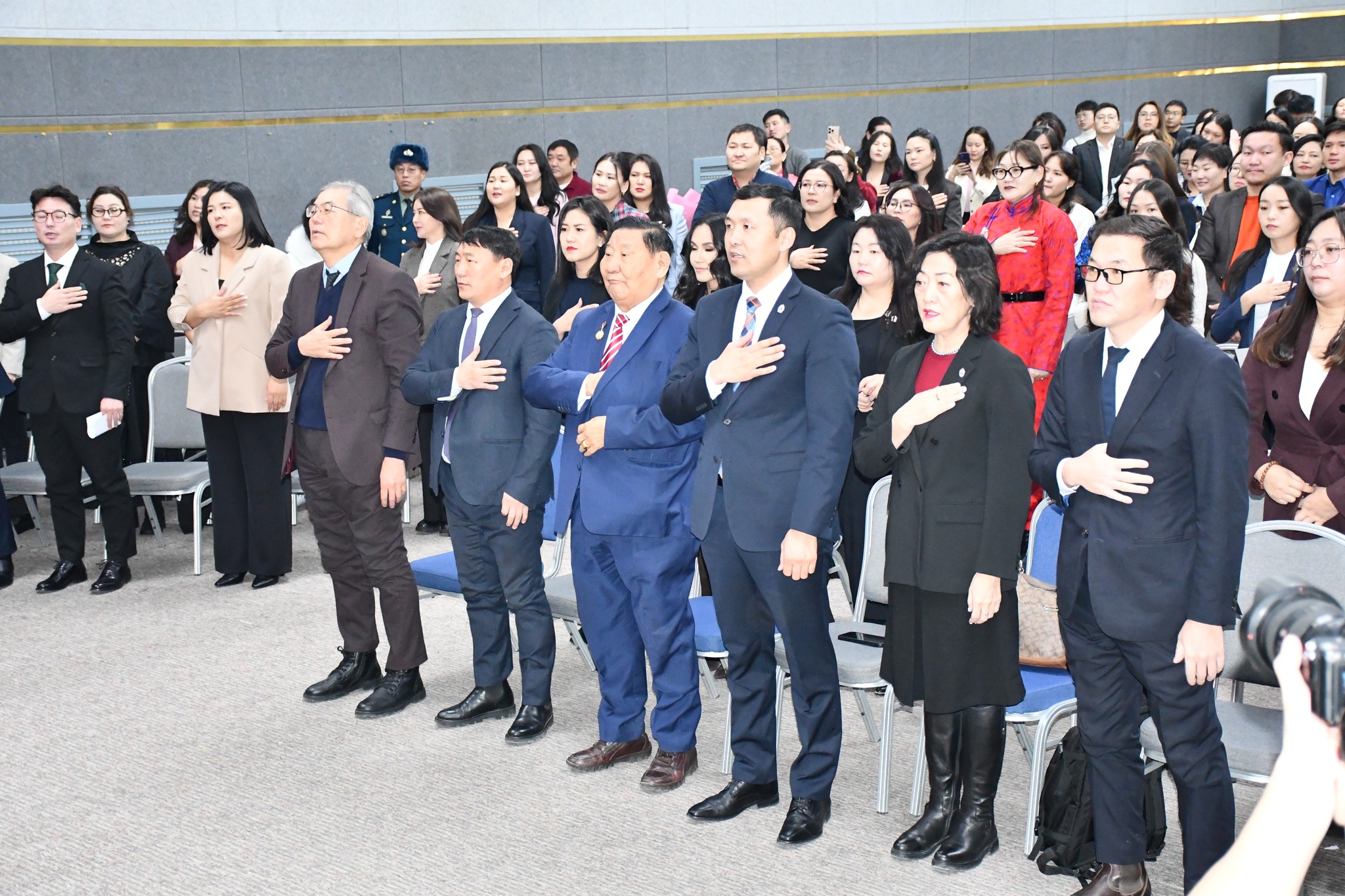 Шинэ аудиторуудаар ам бүл нэмэгдлээ.